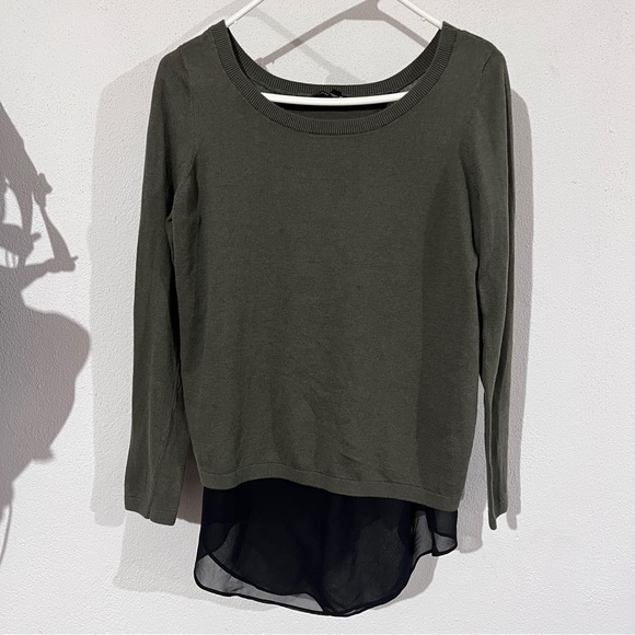 5lbs of Size L Women’s Clothes - keep what you want, rePOSH the rest! - Picture 15 of 16